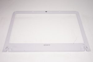 41.AMP01.132 Sony Lcd Bezel VPCGE