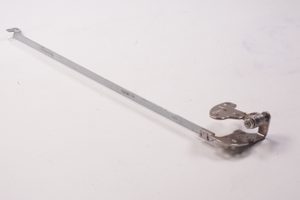 6055B0028301 Toshiba Hinges Left C55D