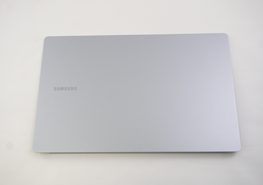 BA9608715A Samsung 15.6 inches 1920 x 1080 (Full HD) 60Hz Non Touch Screen LCD Assembly NP750XQB-KA2US