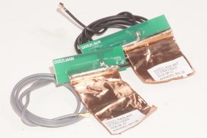 DC33001GQ00 Lenovo Wireless Antennas 81D100EDUS