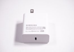 EP-TA865 Samsung 5-20V 3A  3.2 AC Adapter NP730QED-KA2US NP930QED-KC1US