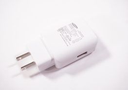 GH44-03028A – Adaptor EP-TA300 Input: 100-240V AC / 50-60Hz