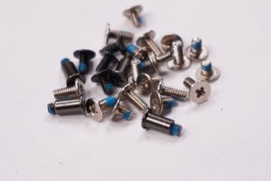 L15W-B1208-SCREW Toshiba Screw Set L15W-B1208