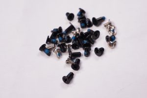 L35W-SCREW Toshiba Screw Set L35W-B3204