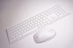 M81901-001 Hp US White Wireless Keyboard & Mouse Combo 27-CA0276Z PAVILION