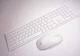 M81901-001 Hp US White Wireless Keyboard & Mouse Combo 27-CA0276Z PAVILION