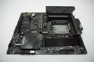 MAGZ790TOMAHAWKWIFI MSI Intel LGA1700 DDR5 MAG Z790 Motherboard No IO Shield