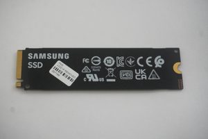 MZ-VL8256D Samsung 256GB PCIe NVMe Gen 4×4 M.2 2280 SSD Drive F0JN0002US