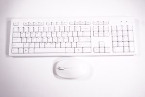 N35456-001 Hp US Keyboard/ Wireless Mouse (White) 27-CR0034