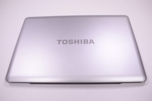 V000181480 Toshiba Lcd Backcover L500