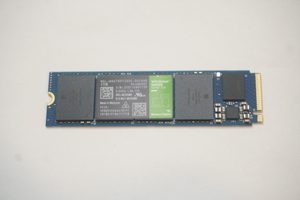WDS100T2G0C-00CDH0 Western Digital 1TB NVMe PCIe Gen4x4 M.2 2280 SSD