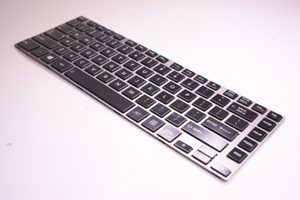 Y000001480 Toshiba Us Keyboard  Black P840 p845t-s4102