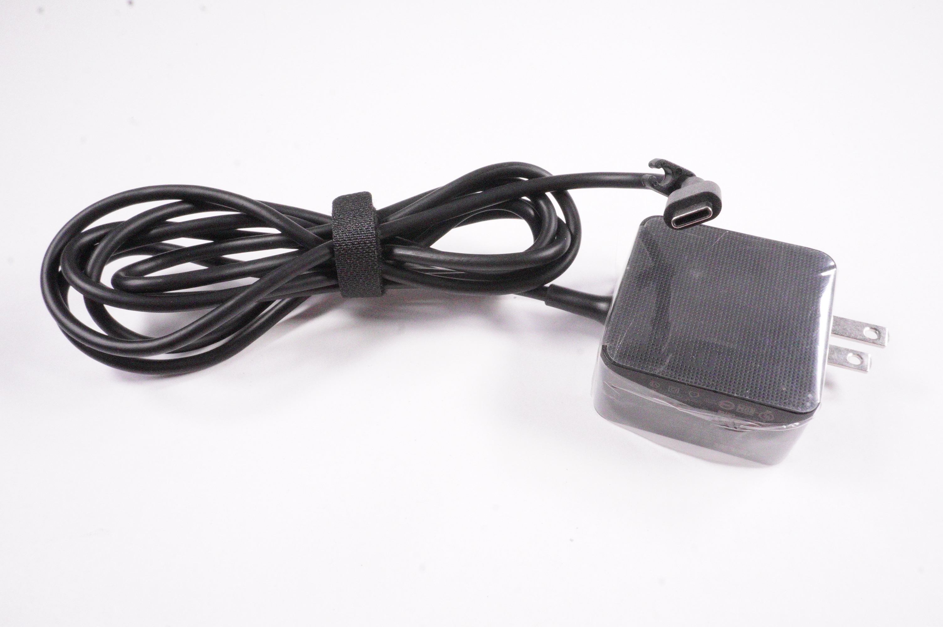 0A001-00698200 Asus 45W 15V 3.0A USB Type C Power Adapter CXB170CKA CX5601FBA