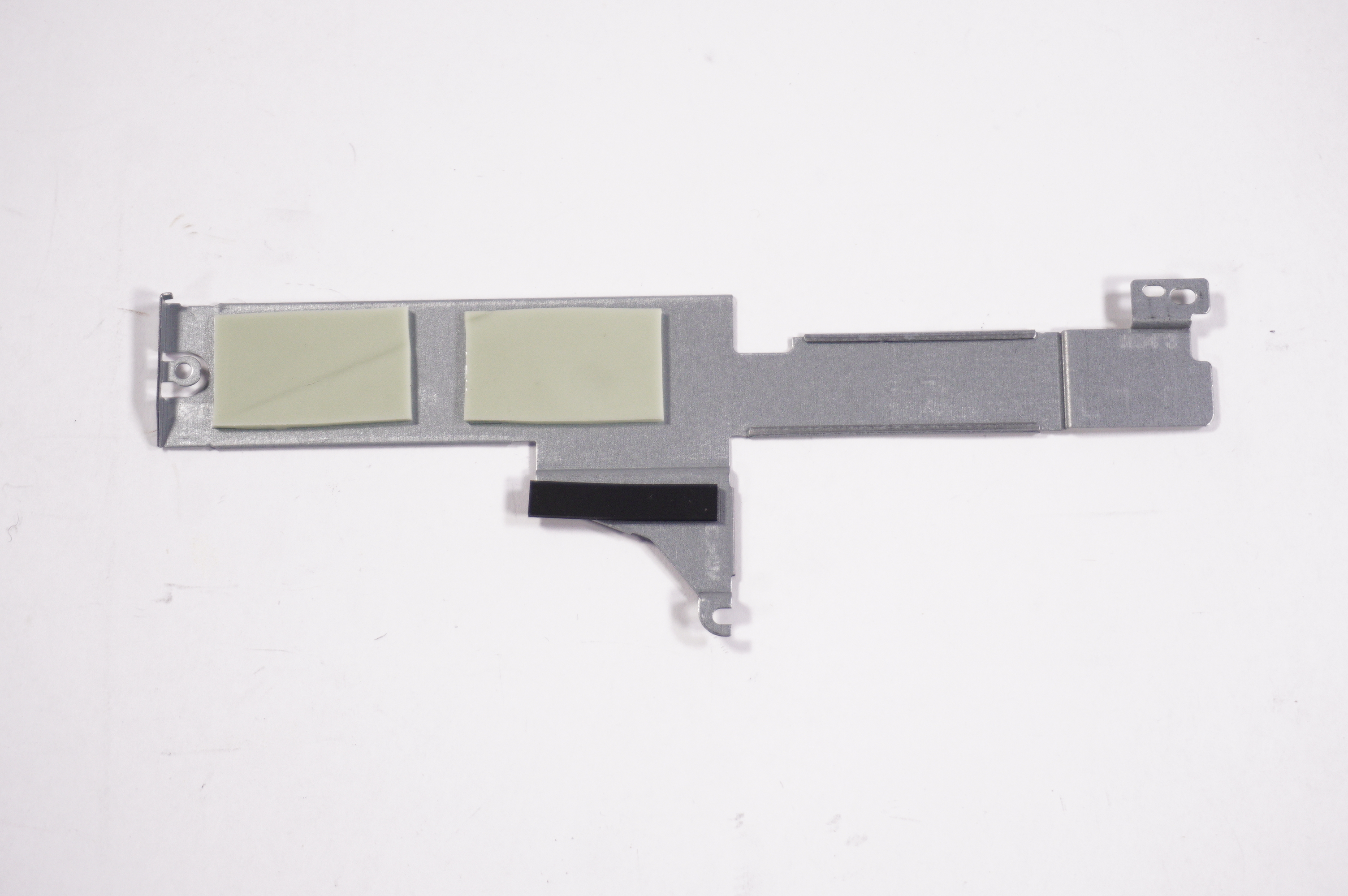 13NB0Z60M04011 Asus K6502ZC MB BRACKET_R Q540VJ-I93050