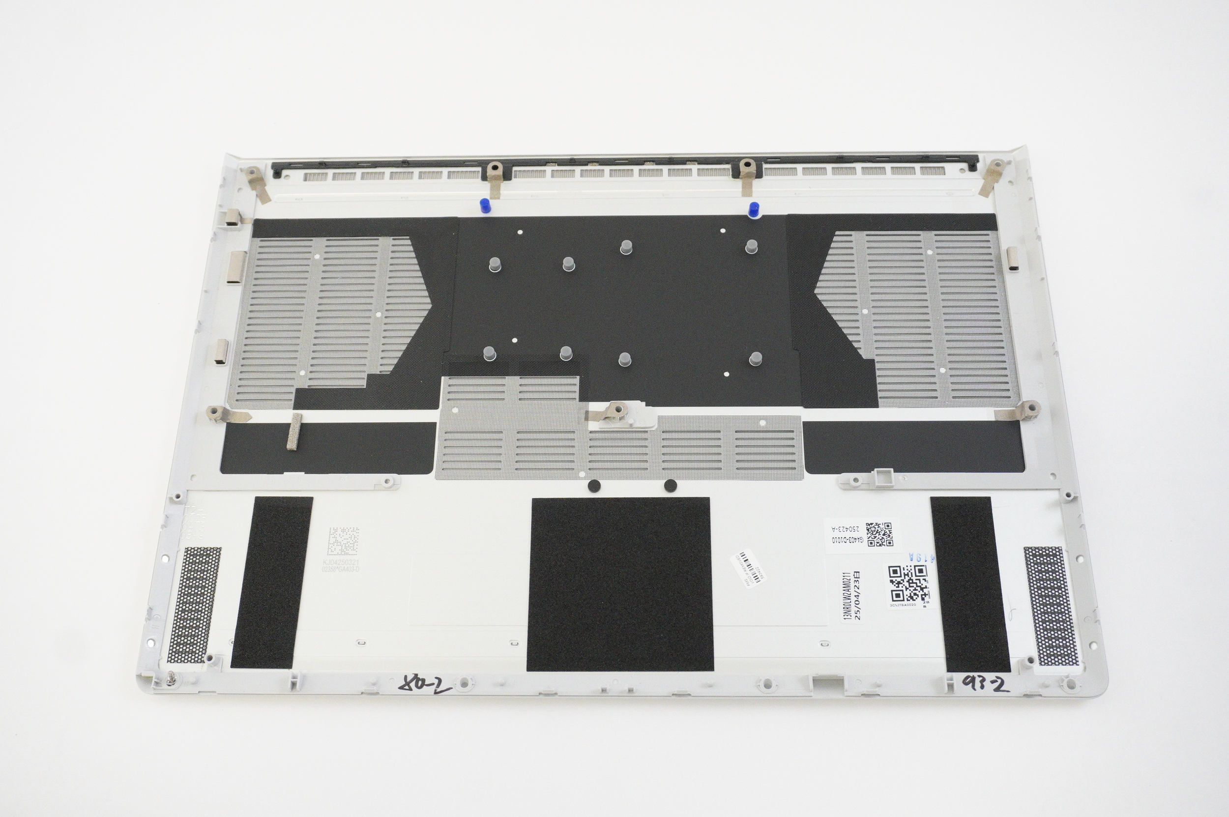 13NR0LW2AM0211 Asus Bottom Base Cover Platinum White GA403UM-G14.R9HX4