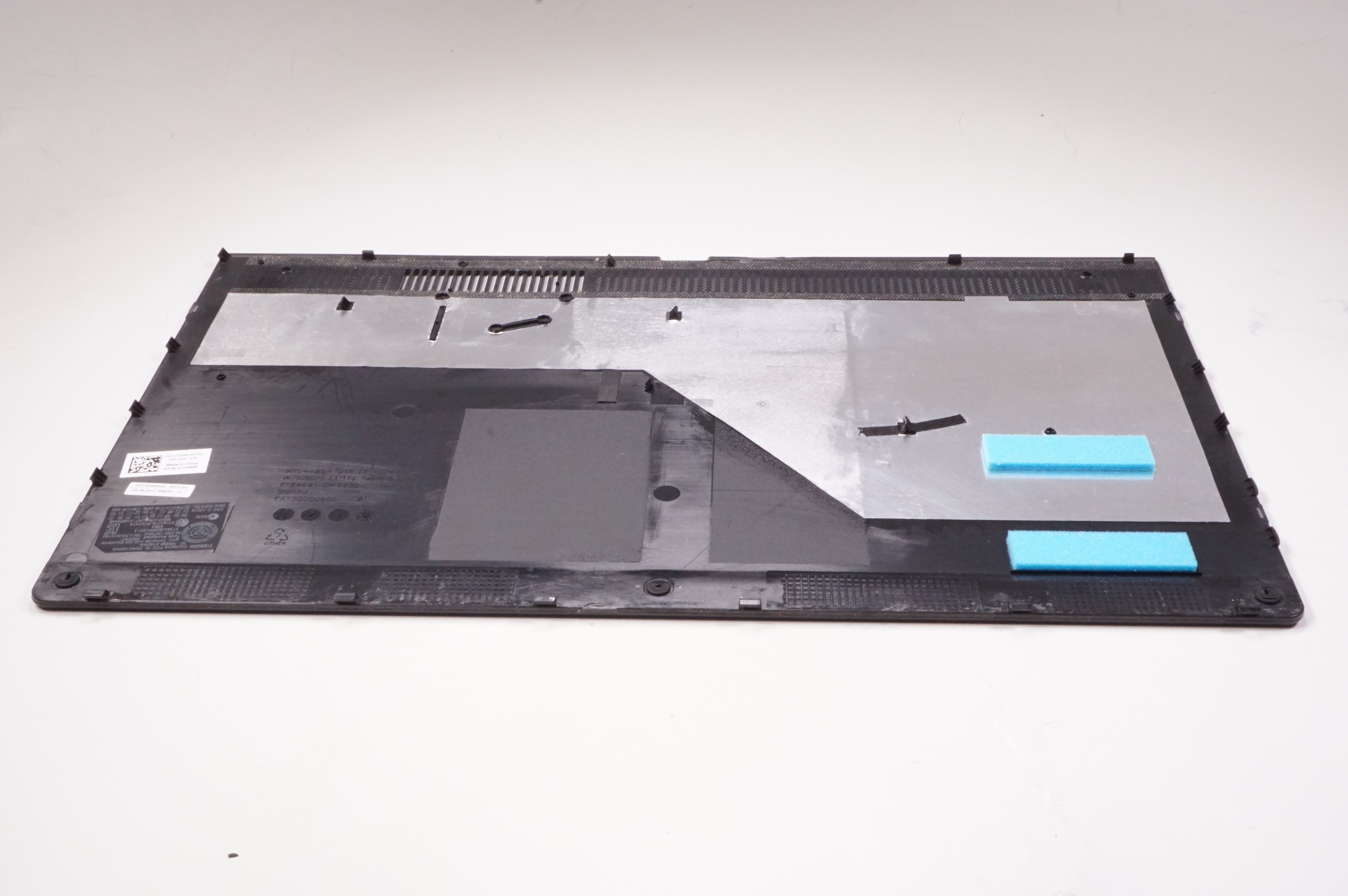 1F4MM Dell Bottom Base Cover I5547-15001SLV