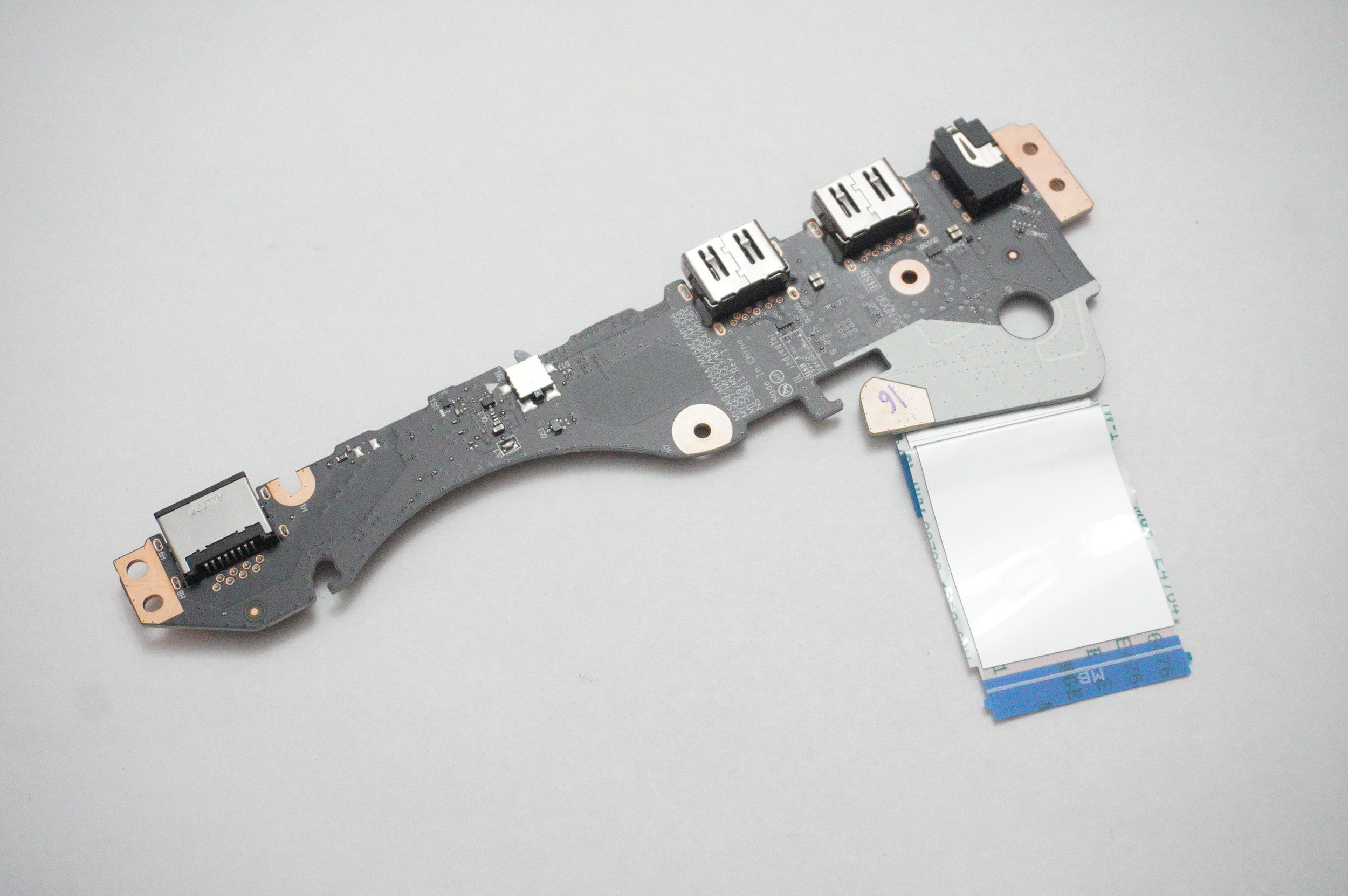 5C50S25874 Lenovo Input Output Board 83LT000MUS Legion Pro 5 16ADR10