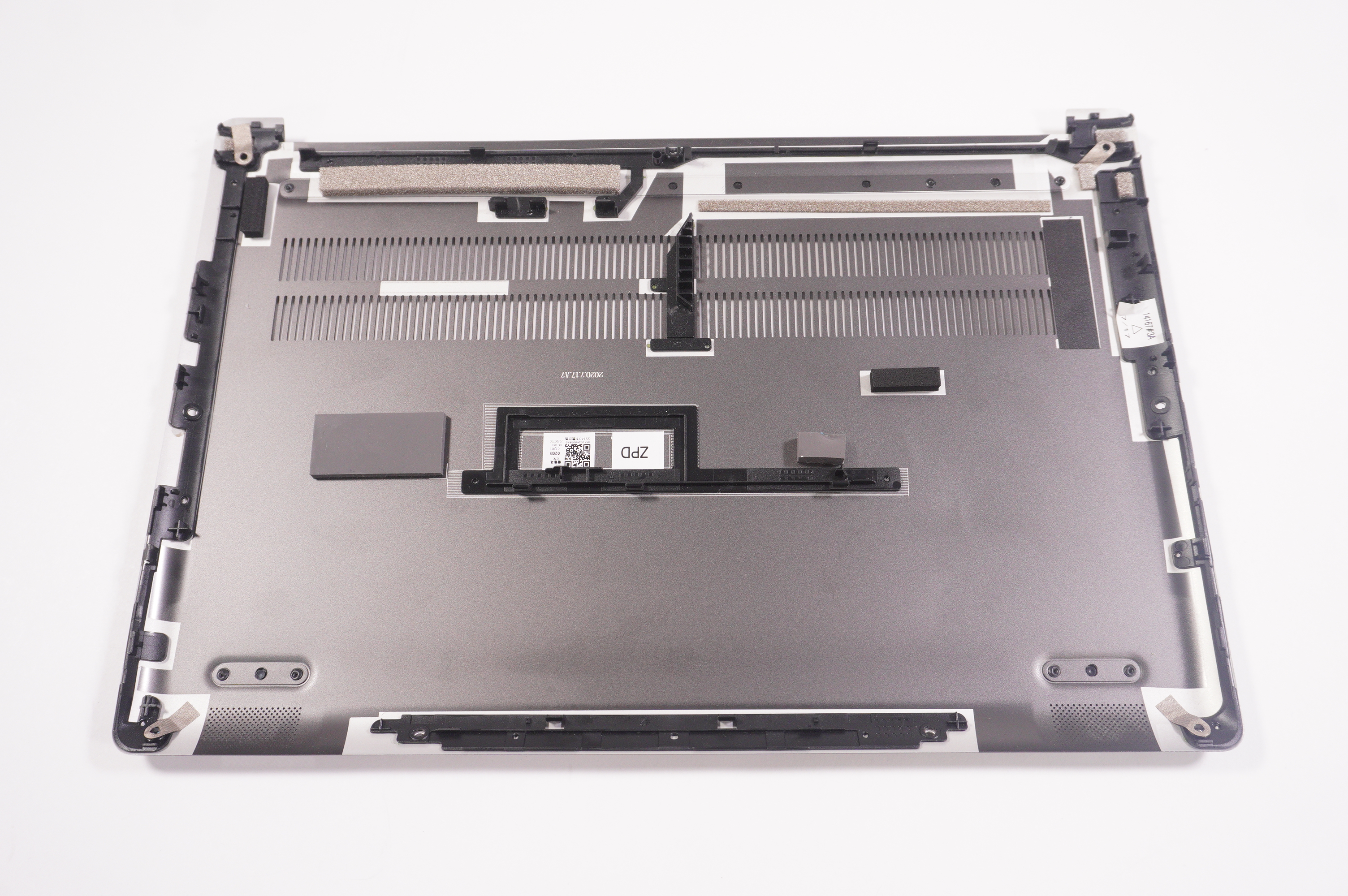 AM1GW000840 Lenovo Bottom Base Cover Iron Gray