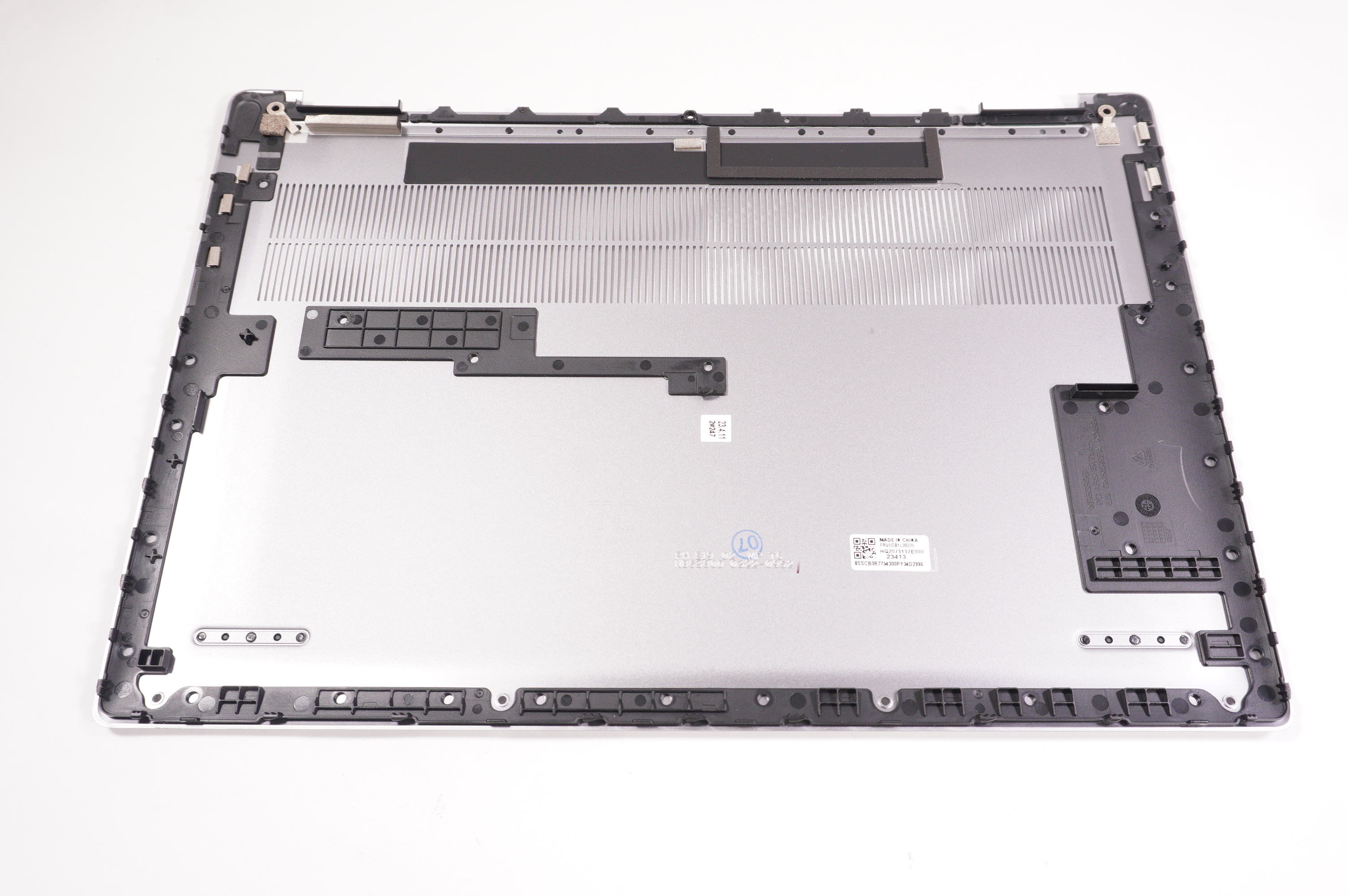 5CB1L39205 Lenovo Bottom Base Cover 83BS0001US 83BS0000US Yoga 7 16ARP8