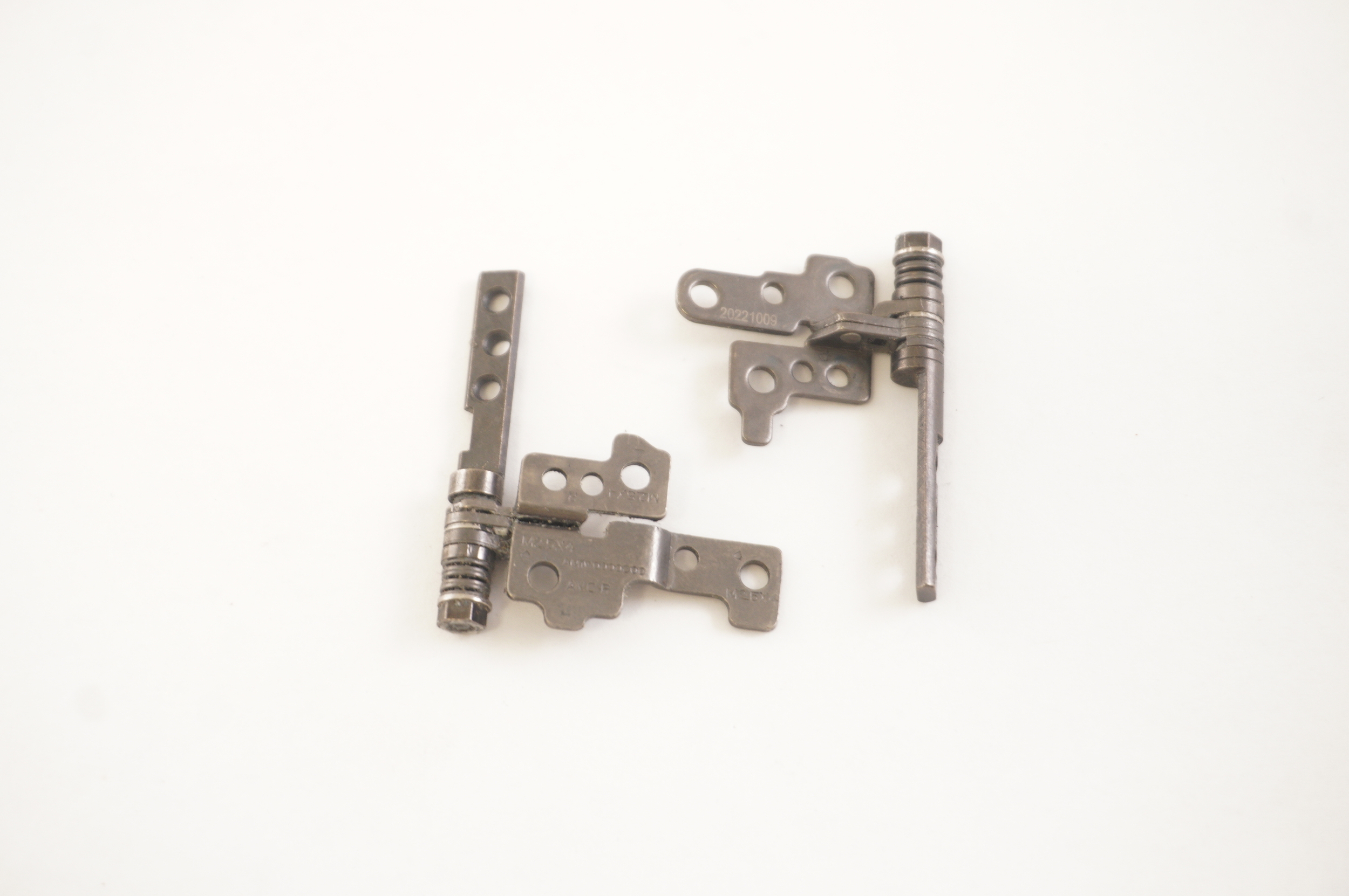 5H50S28996 Lenovo Hinges Kit Left & Right 82SX0002US SLIM 7 14IAP7