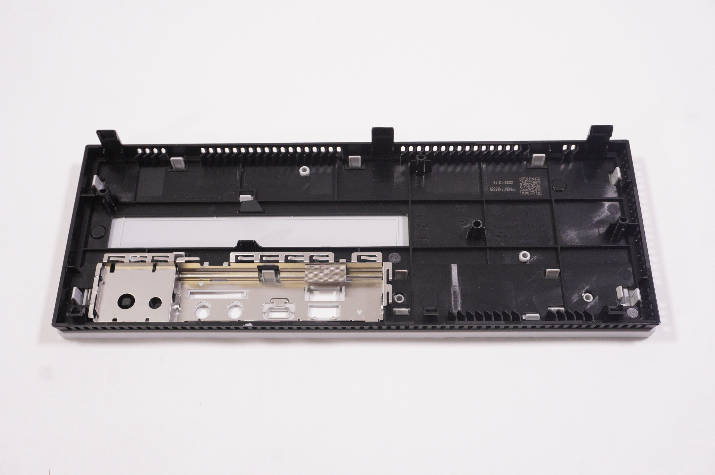 5M11H28576 Lenovo Front Bezel 90VT008LUS IdeaCentre 3 07IRB8