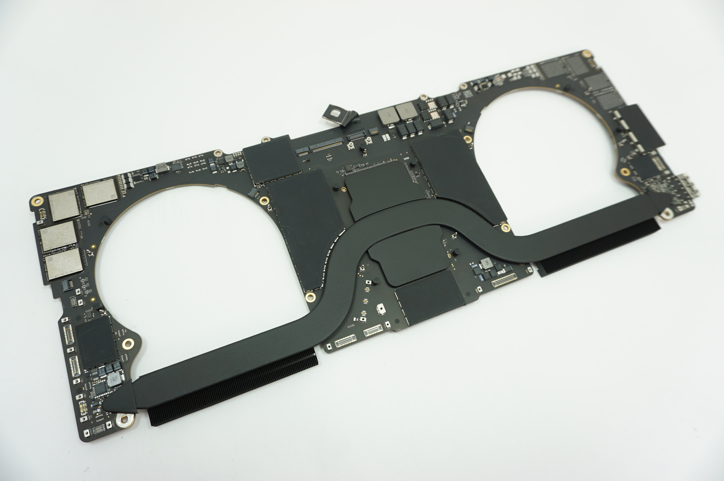 661-21306 Apple Apple M1 Pro 16GB Macbook Pro 16 A2485