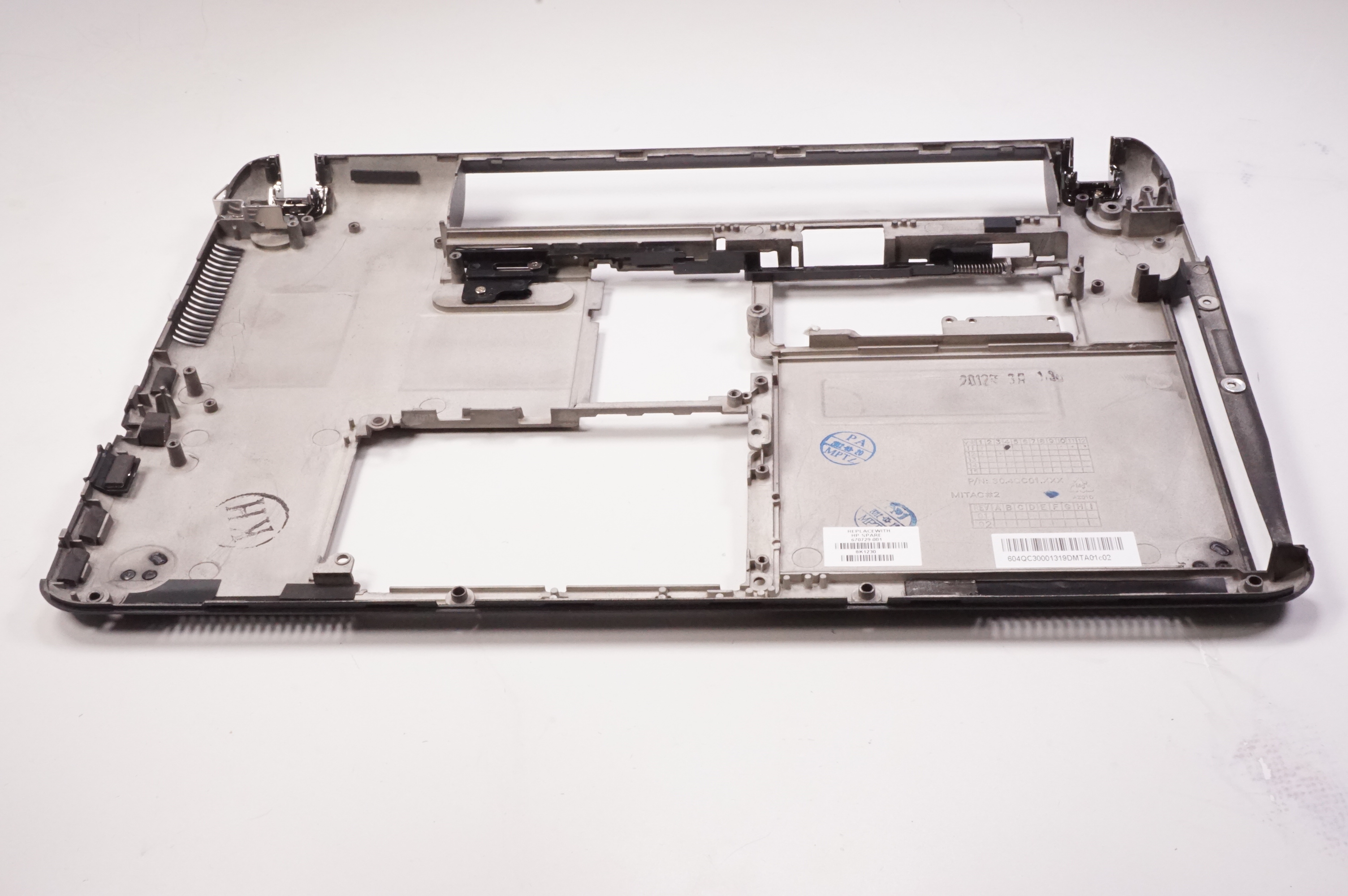604QC30001319 Hp Bottom Base Cover