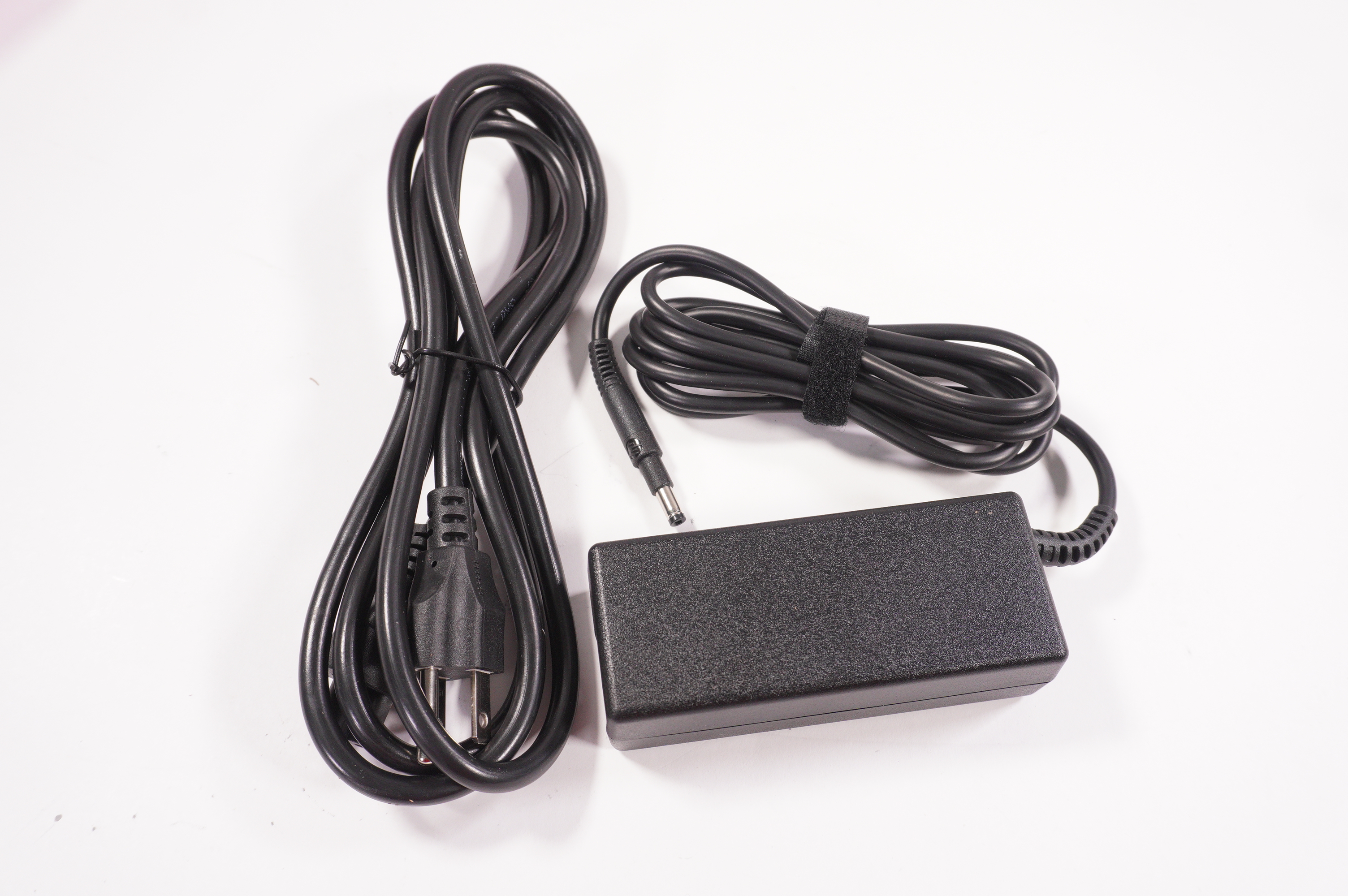 677770-002 Hp 65W 19.5V 3.33A Ac Adapter 14-C010US 14-B109WM CHROMEBOOK