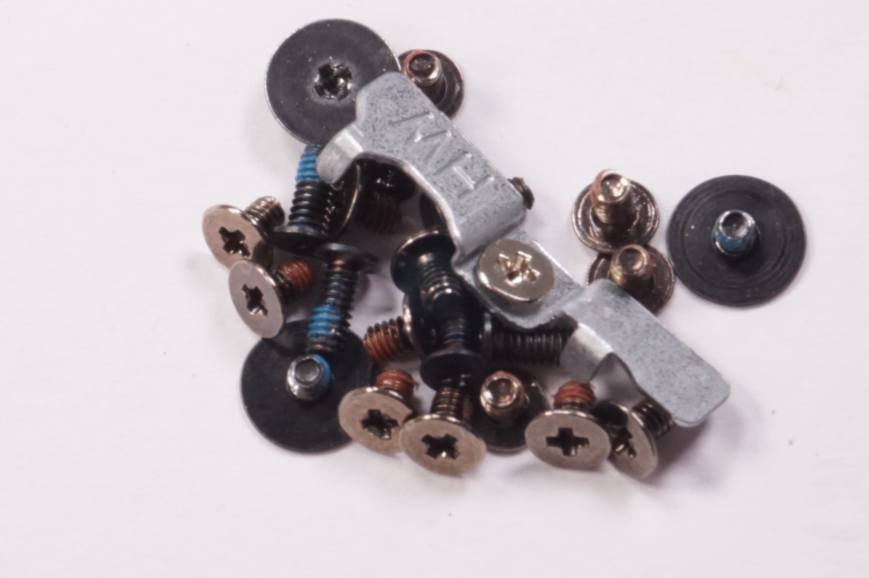 688934546476 Dell Screw Kit I7386-7007BLK-PUS