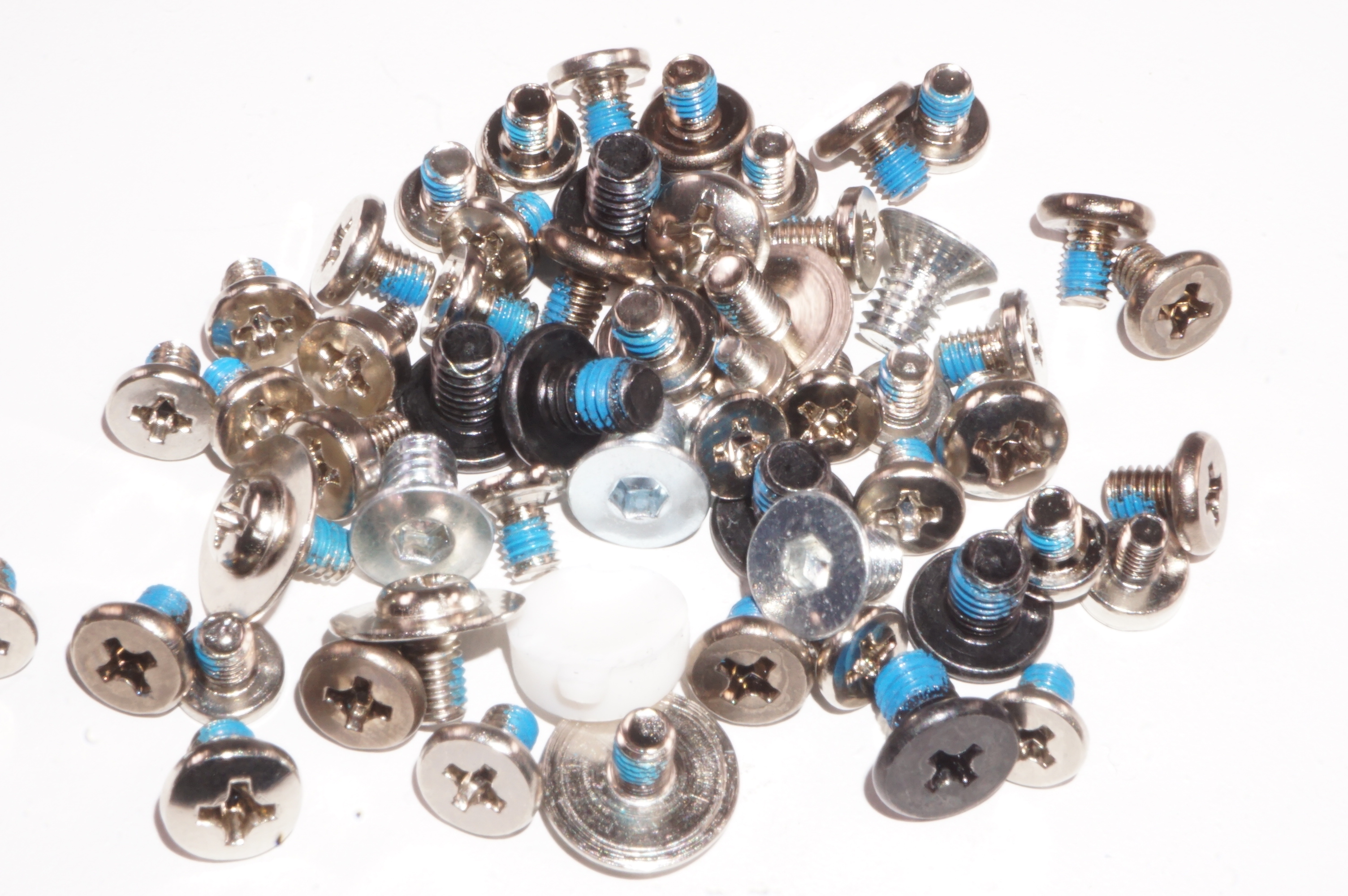 688934546667 Hp Screw Kit 24-R124