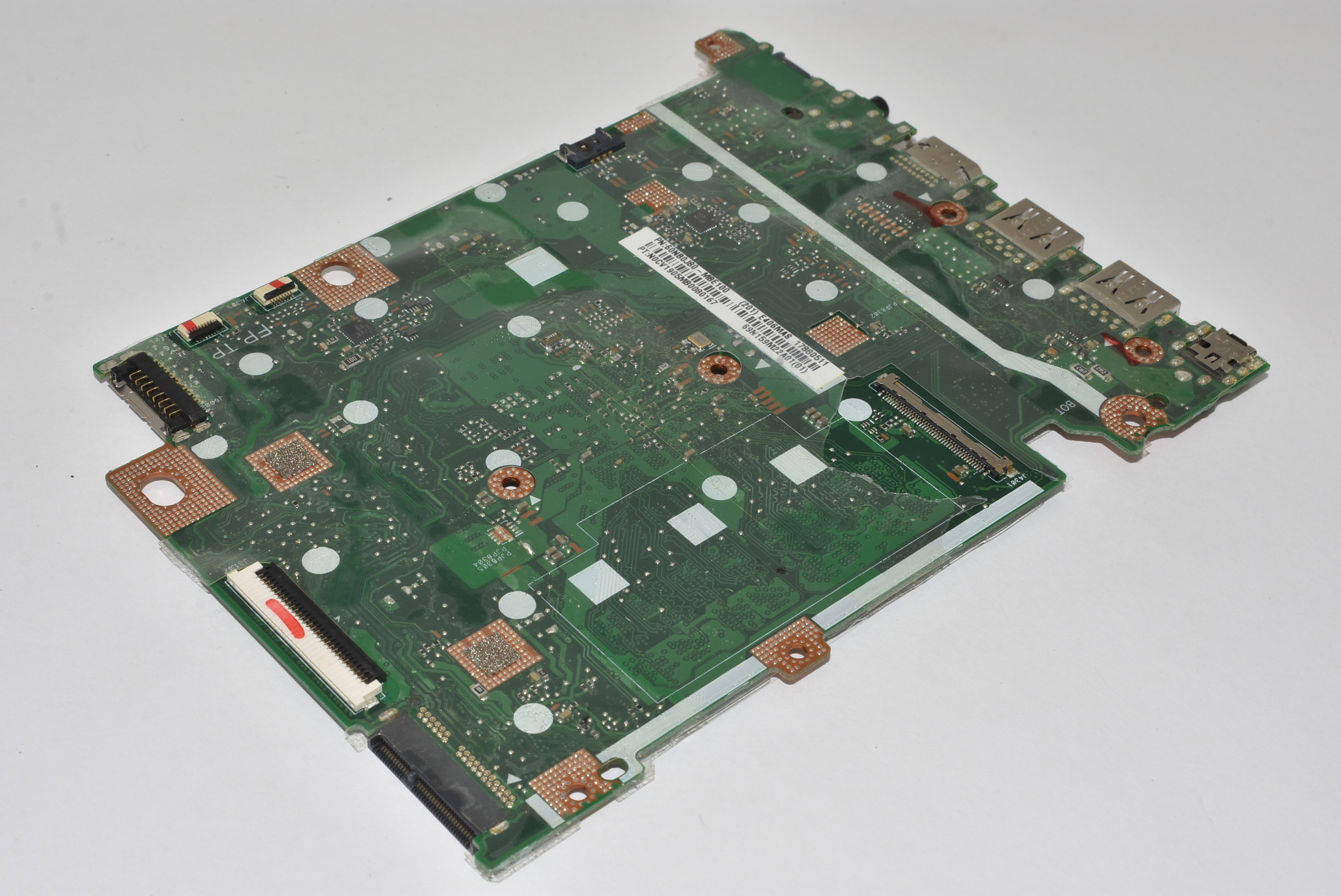 90NB0J80-R00012 Asus  Intel Celeron N4000 1.10GHz 4GB RAM 64GB eMMC E406MAS