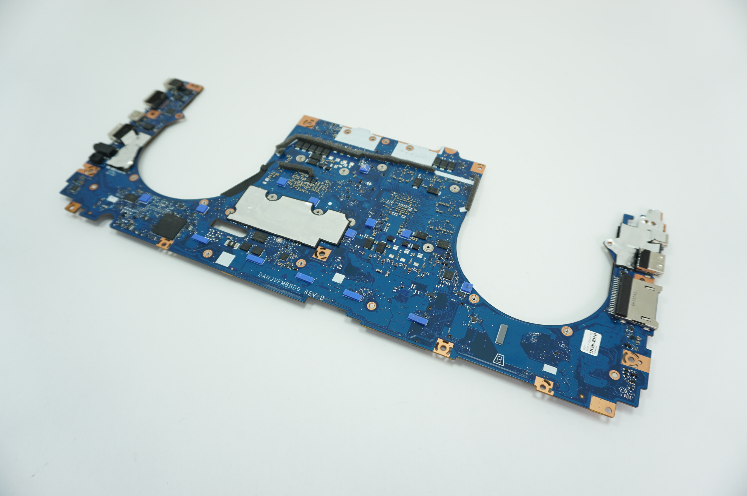 90NB15K0-R00041 Asus AMD Ryzen 9 AI HX370 RTX 5070 32GB Motherboard H7606WP-P16.3KR95070