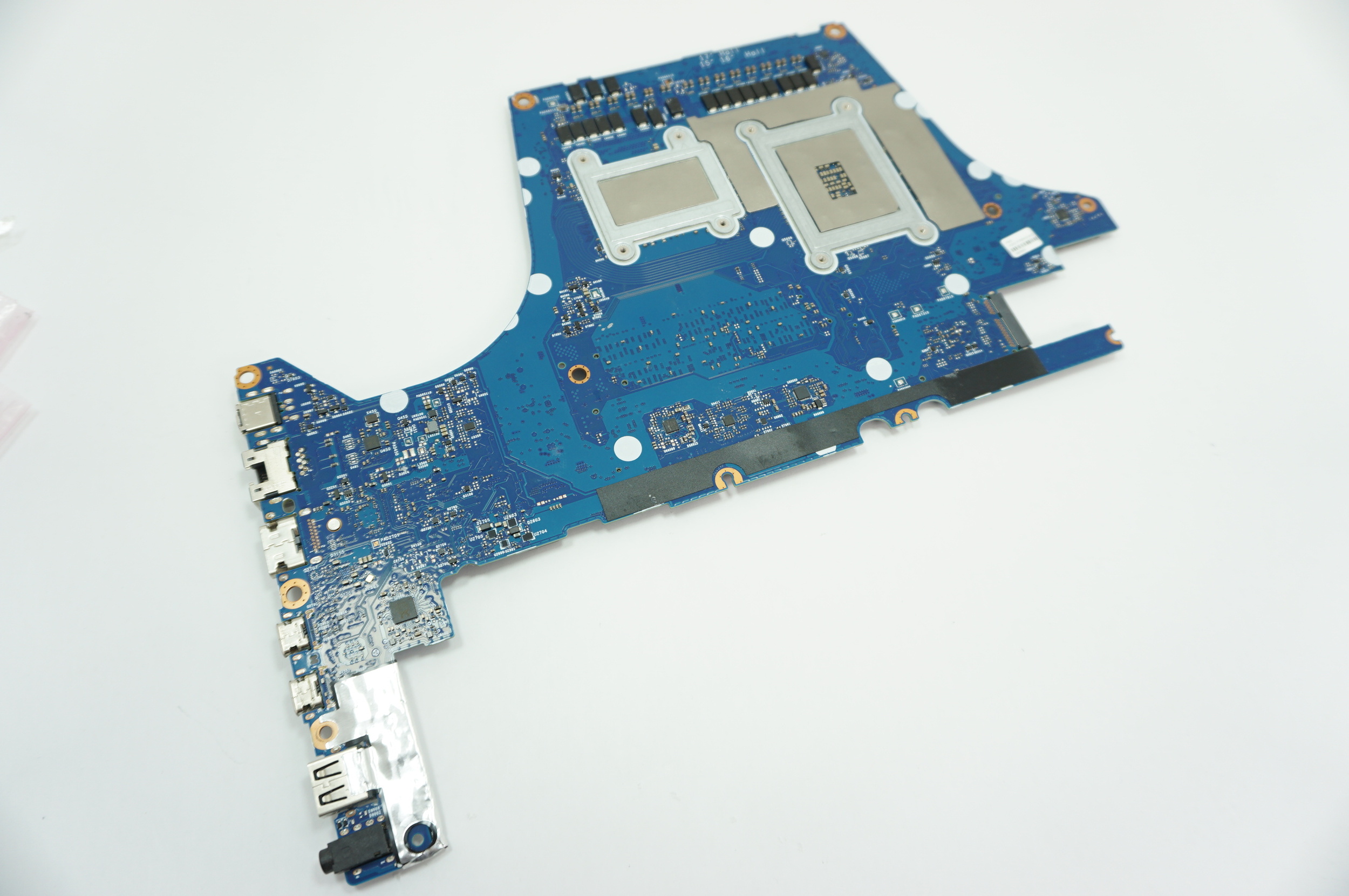 90NR0FG0-R00012 Asus Intel Core i7-12700H FX507