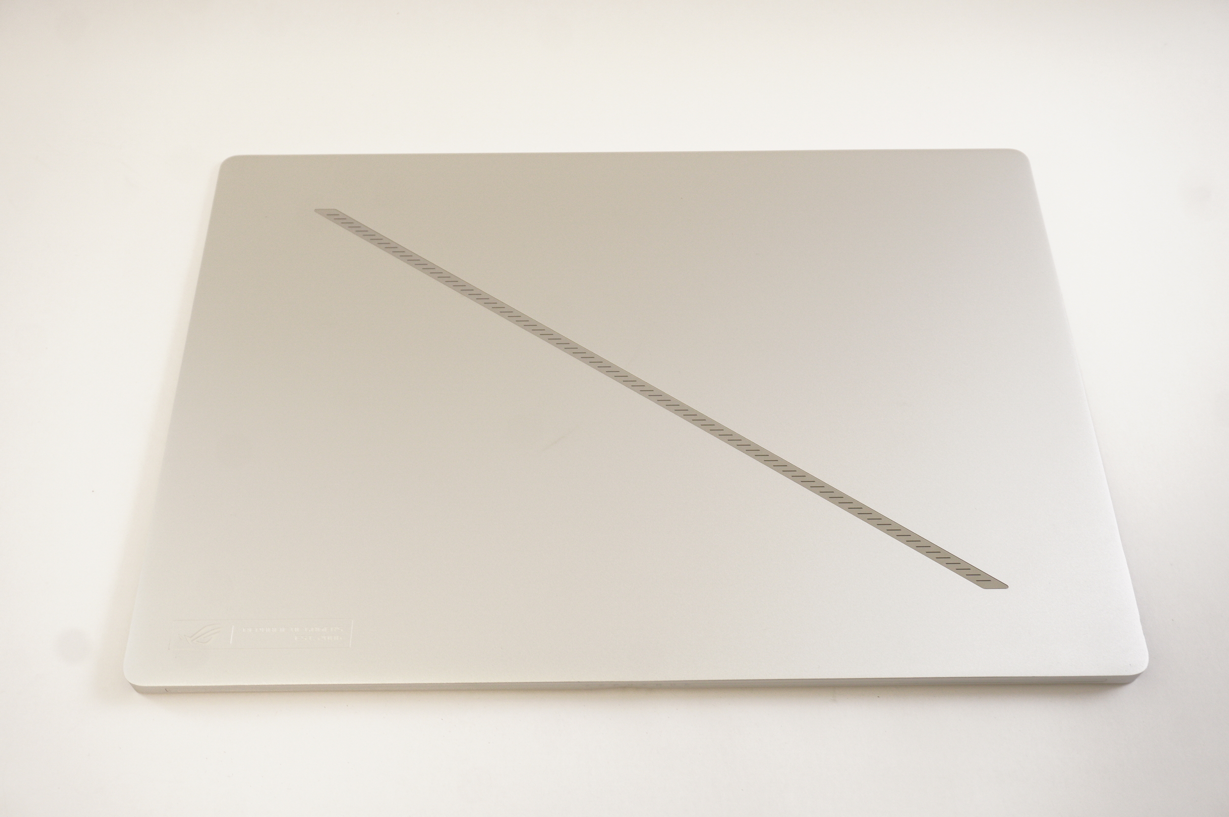 90NR0J92-RA0010 Asus 16Inch 2560 x 1600 240Hz LCD Assembly GA605WI-G16.R94070