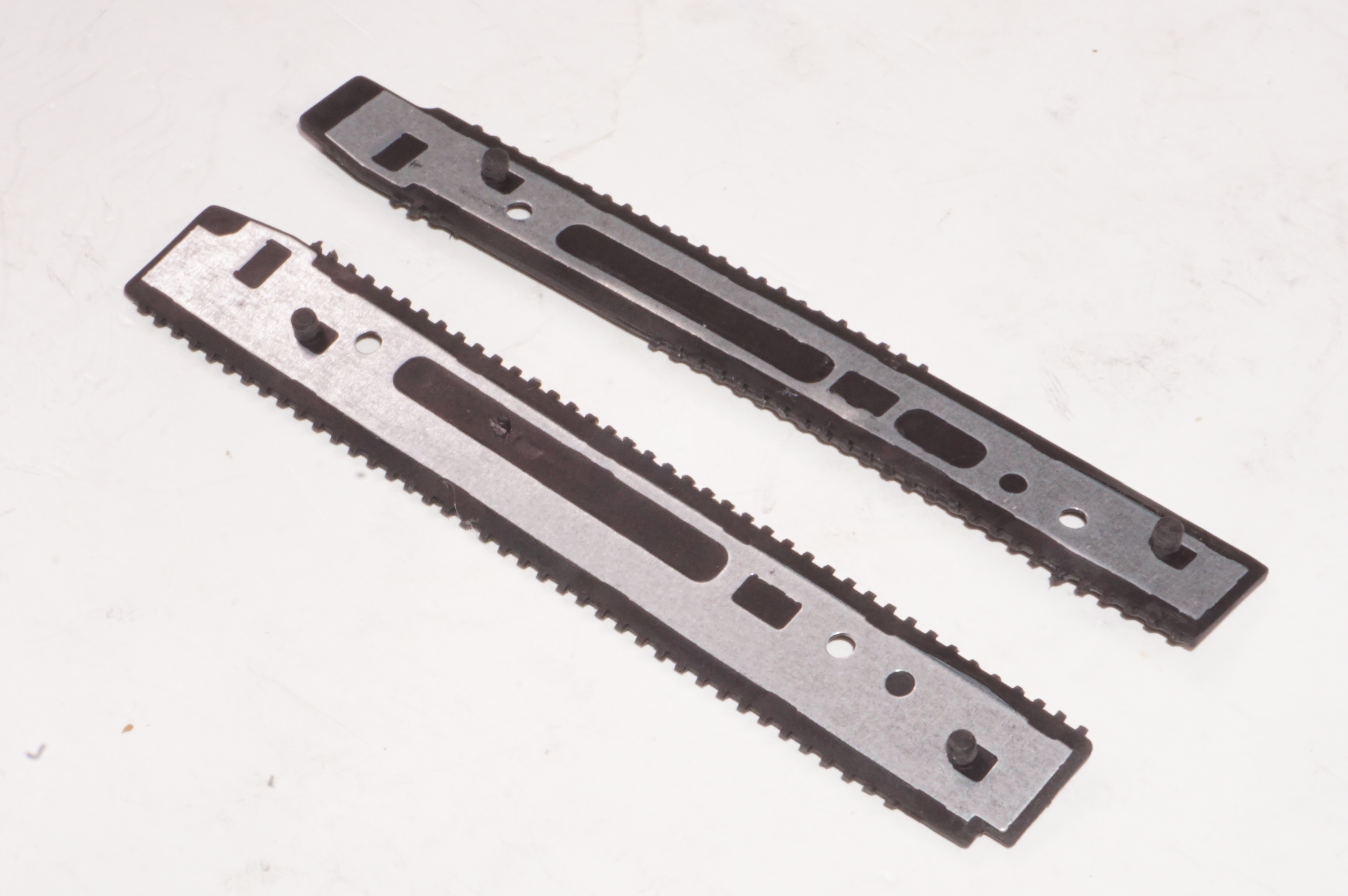 940599-001 Hp Hard Drive Caddy Bracket 17-AP020NR