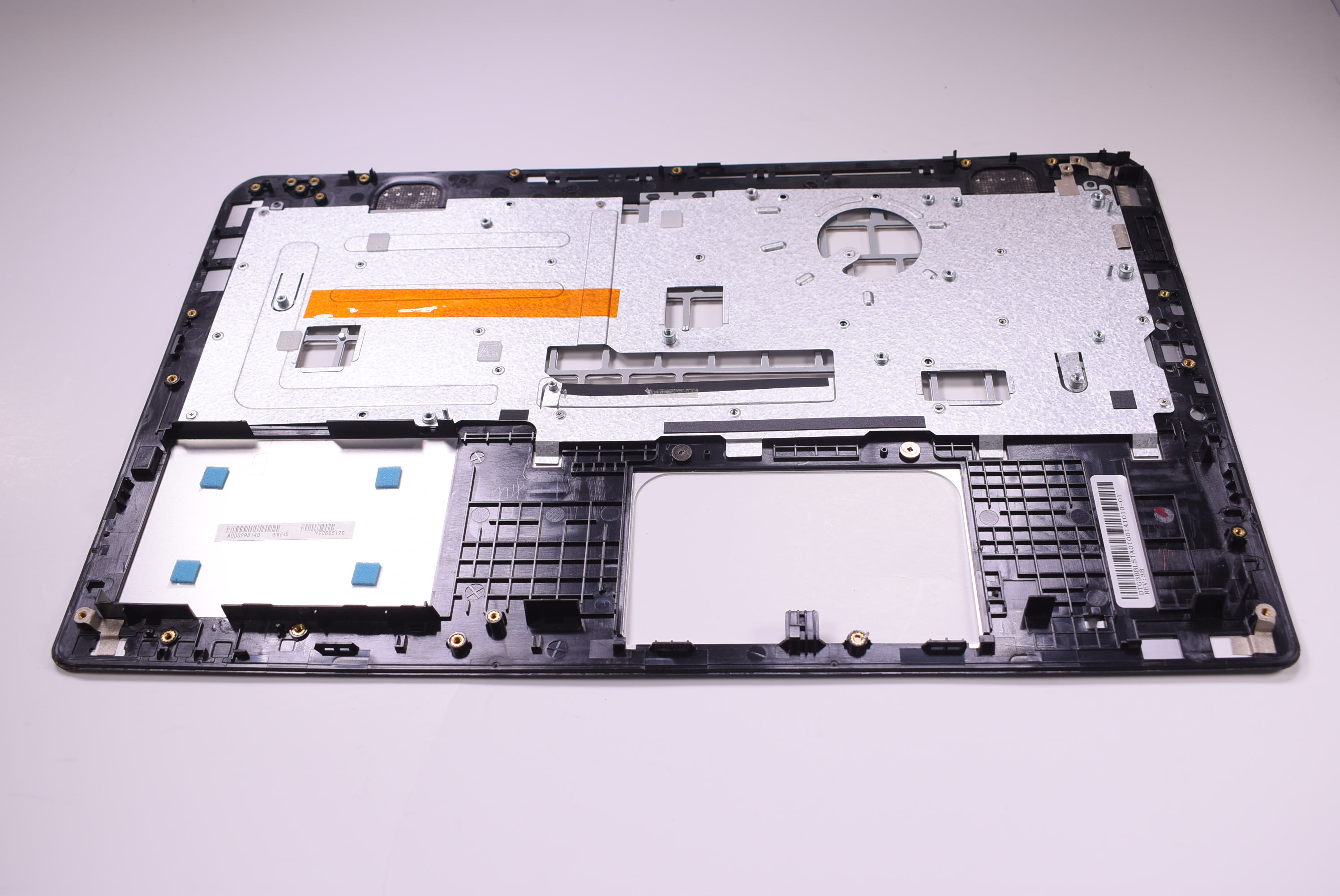 DTG3BBLSTA0I00150 Toshiba Palmrest Top Cover P55W-B5112