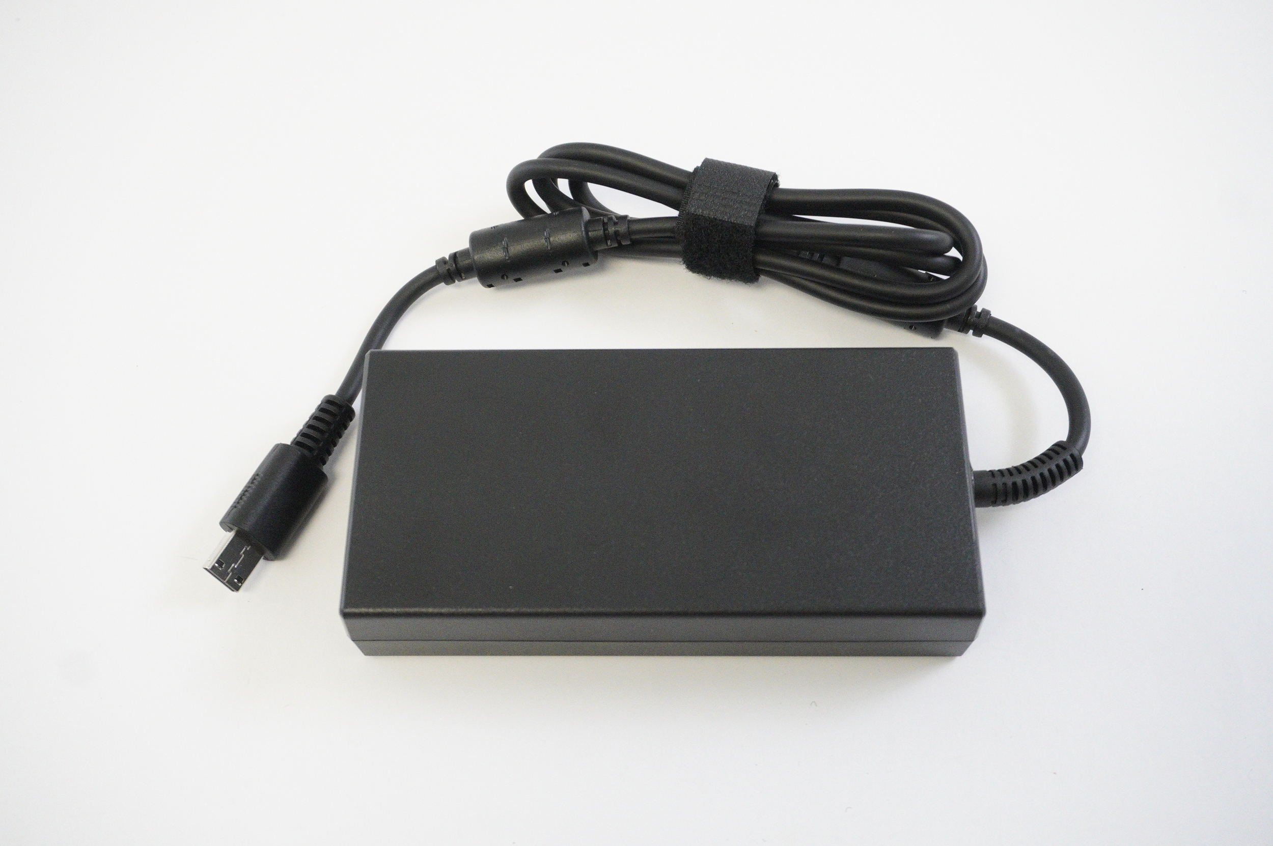 A20-240P2A Chicony 240 Watts 20 Voltage12 Amps AC Adapter MSI GE76 RAIDER 11UE-1056 GE76111056