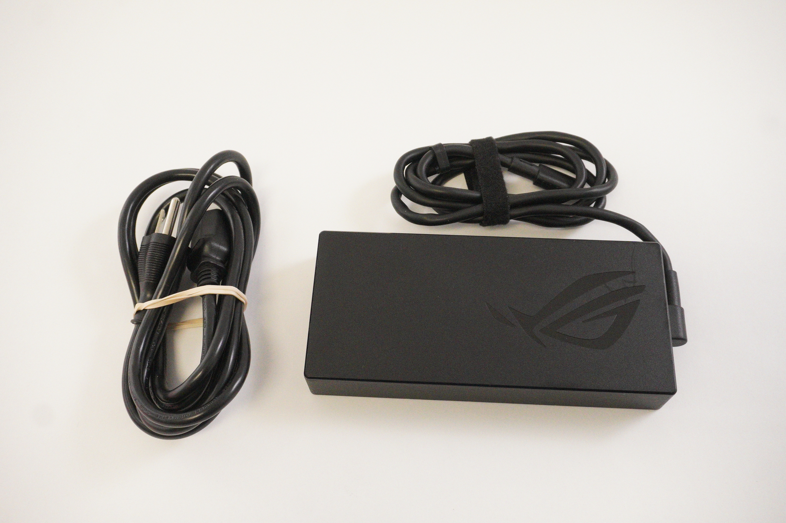 ADP-240EB Asus 240W 20V 12A AC Adapter GU605MY-G16.U94090