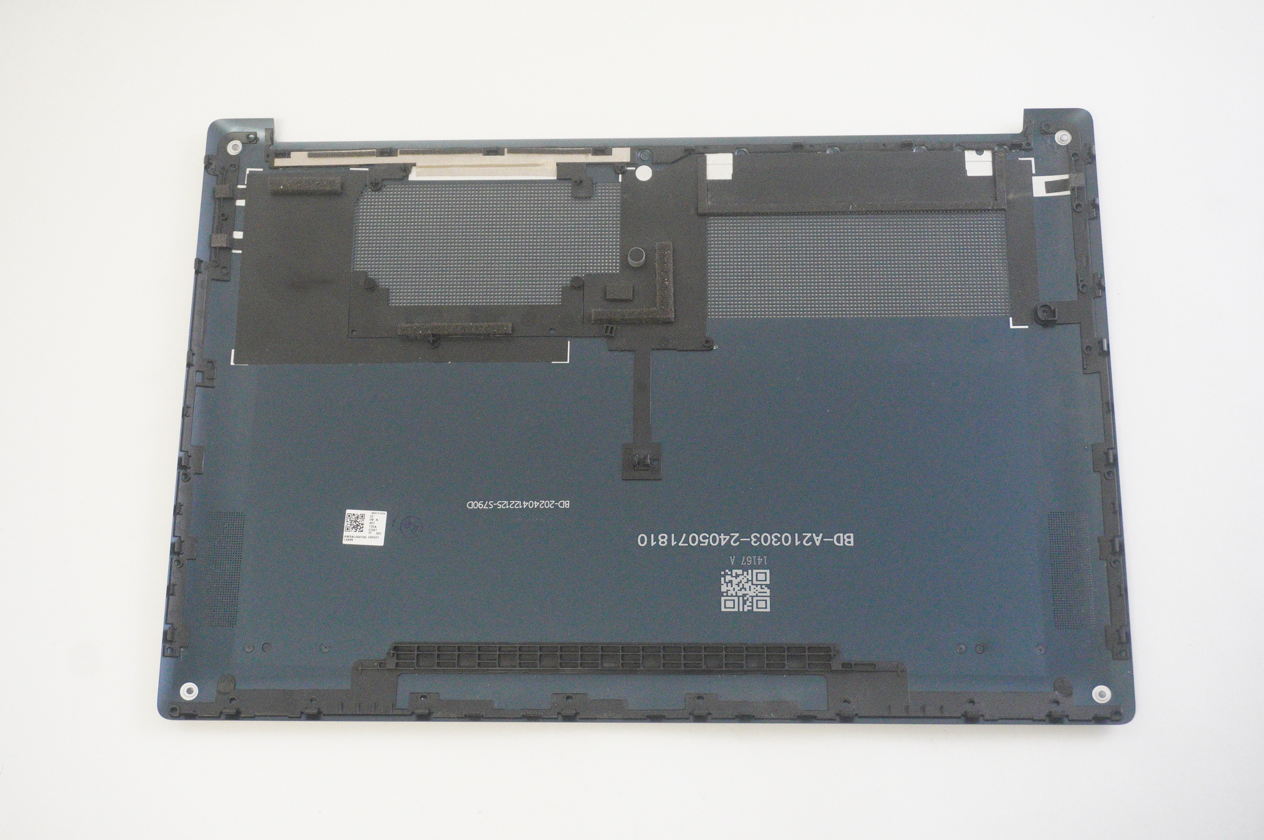 AM3AL000700 Lenovo Bottom Base Cover Cosmic Blue 83ED Yoga Slim 7 14Q8X9