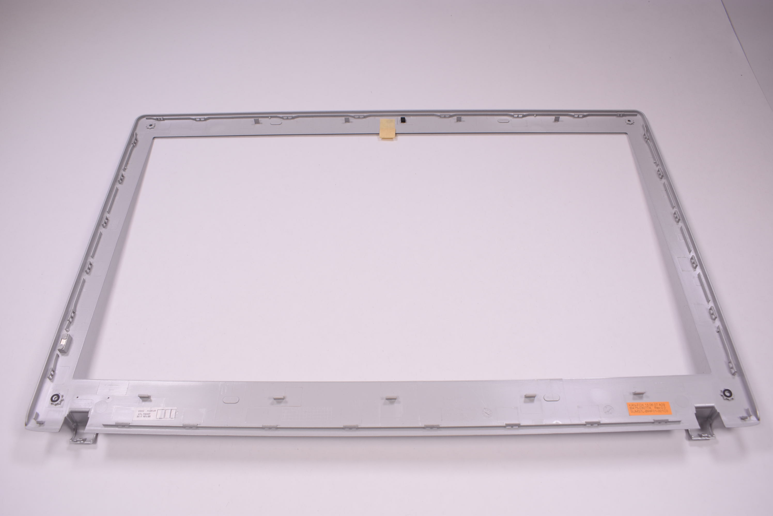 BA75-03077A Samsung Lcd Bezel NP-RV71-1A01US