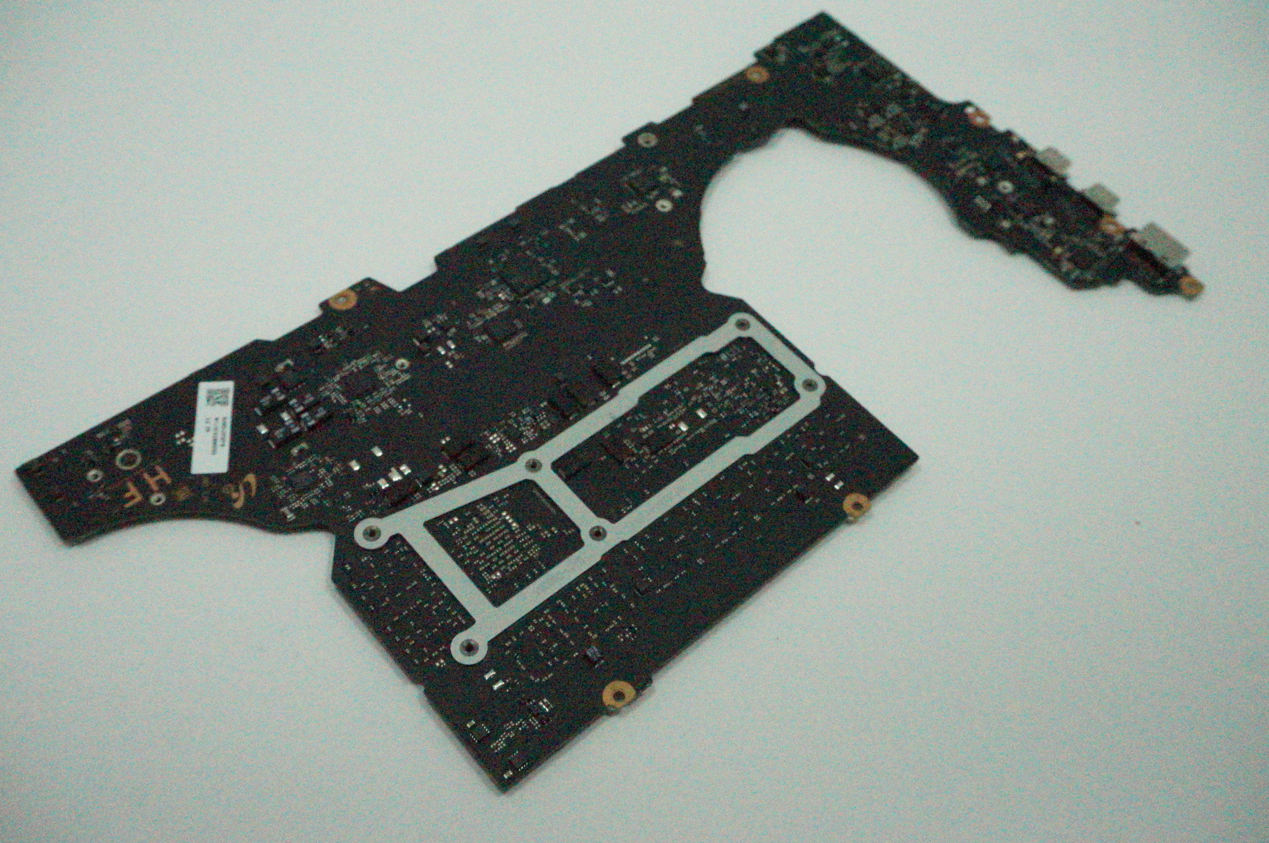 BA92-25327A Samsung Intel Core Ultra 9 185H GeForce RTX 4070 8GB NP960XGL-XG2US