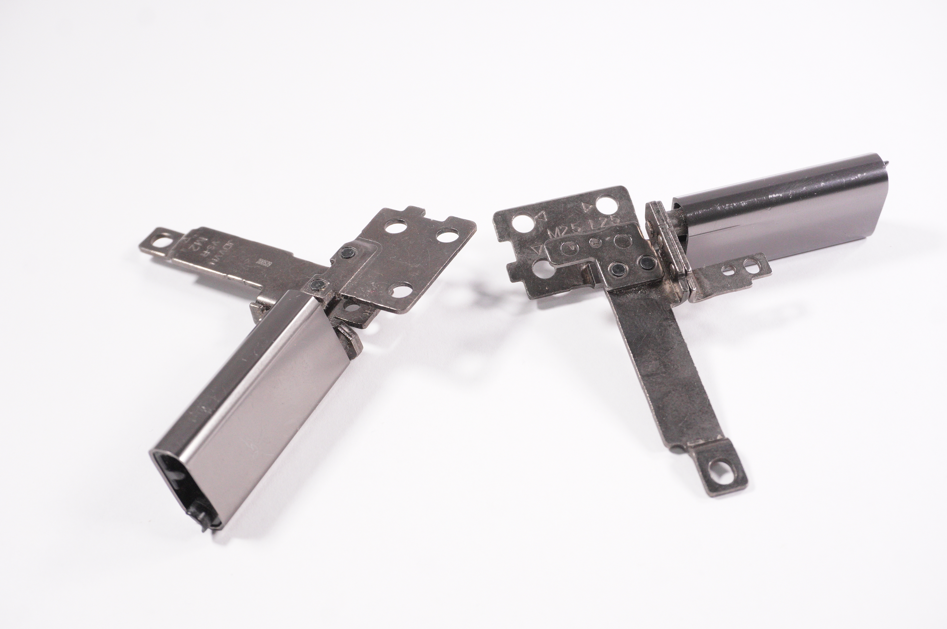 CPS-69450 Dell Hinges I7500-7289BLK-PUS