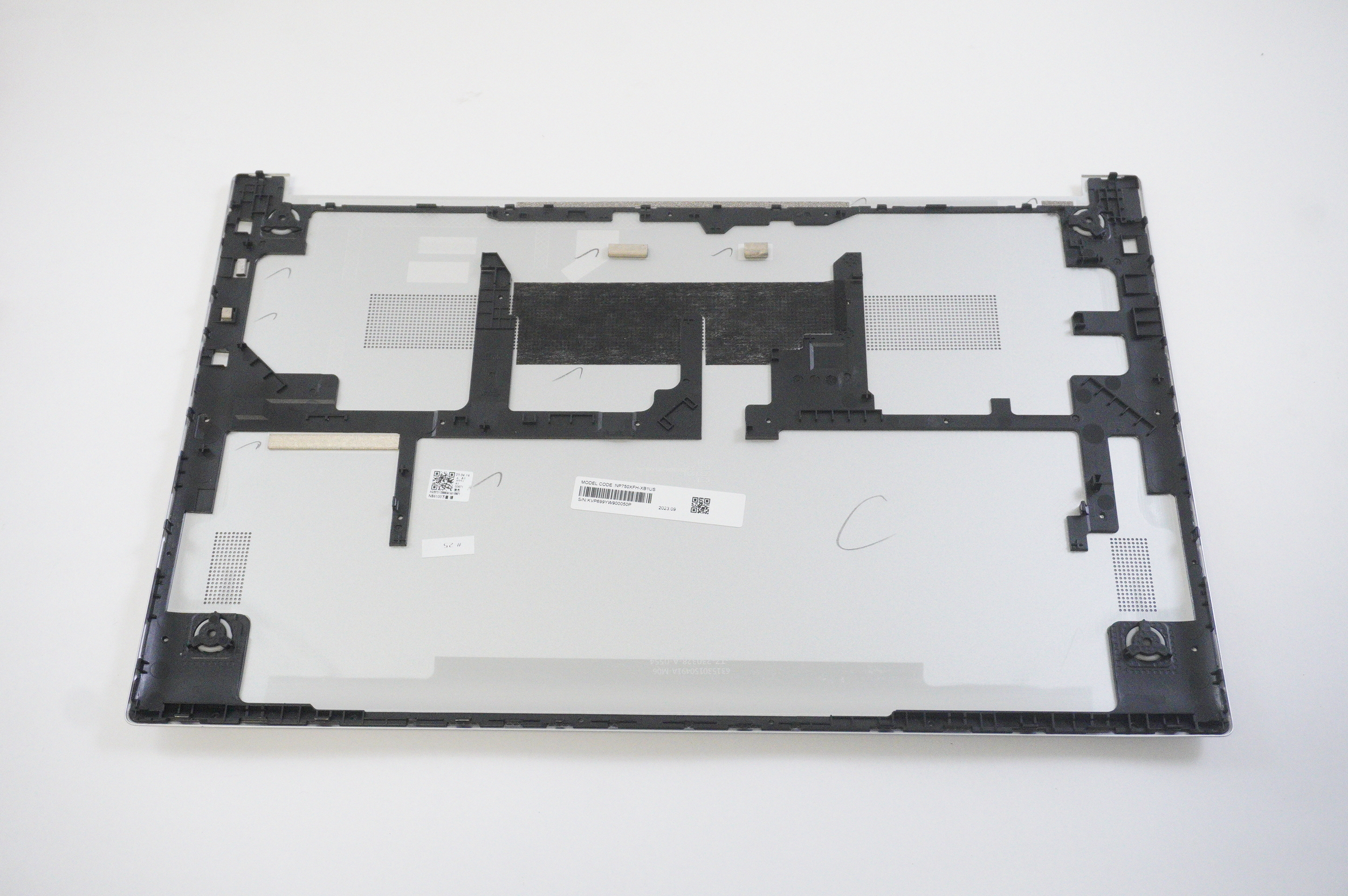 CPS-93410 Samsung Bottom Base Cover NP750XFH-XB1US