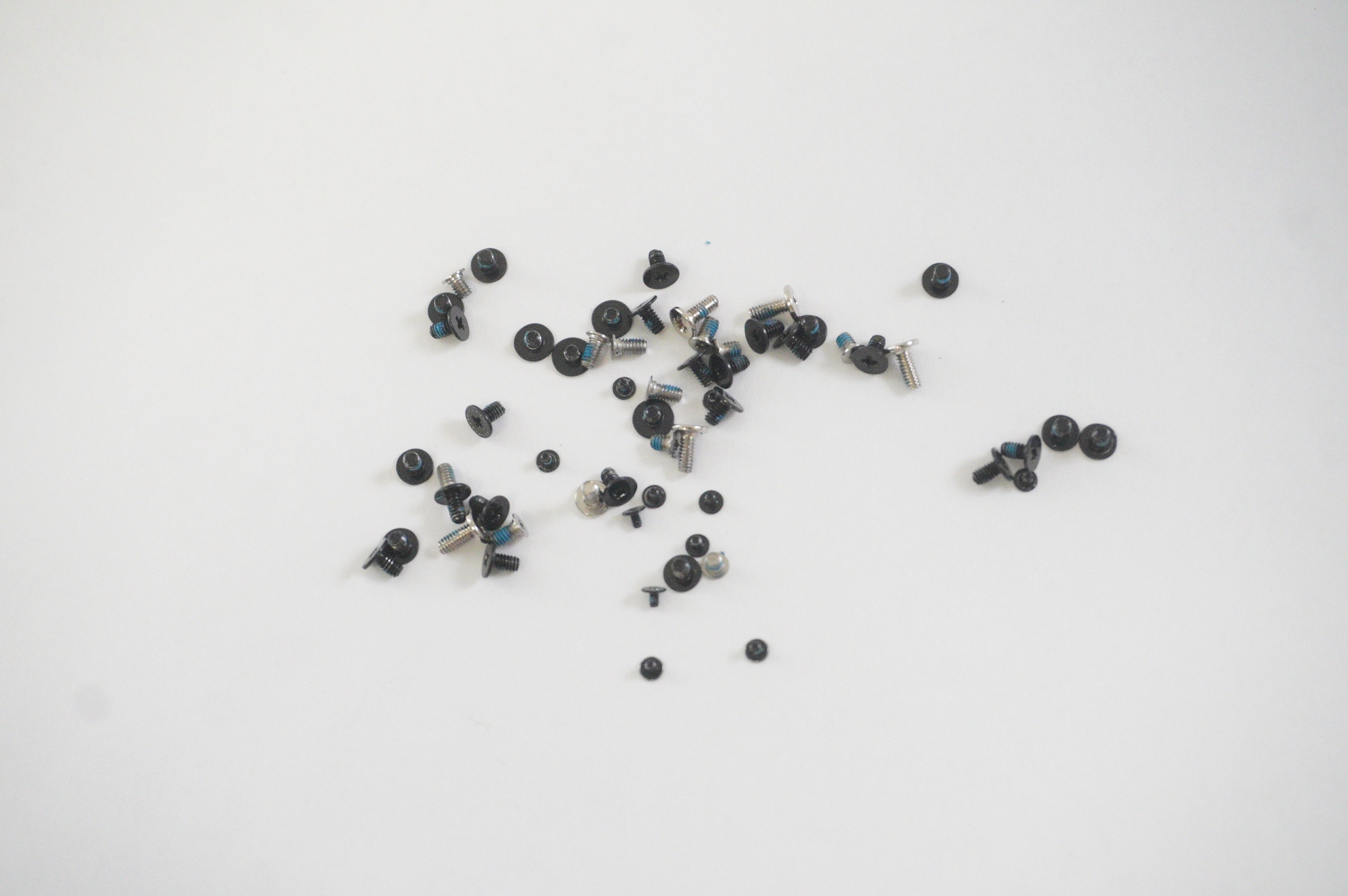 CPS-93994 Asus Screws Kit UM5606WA-S16.R3651TB
