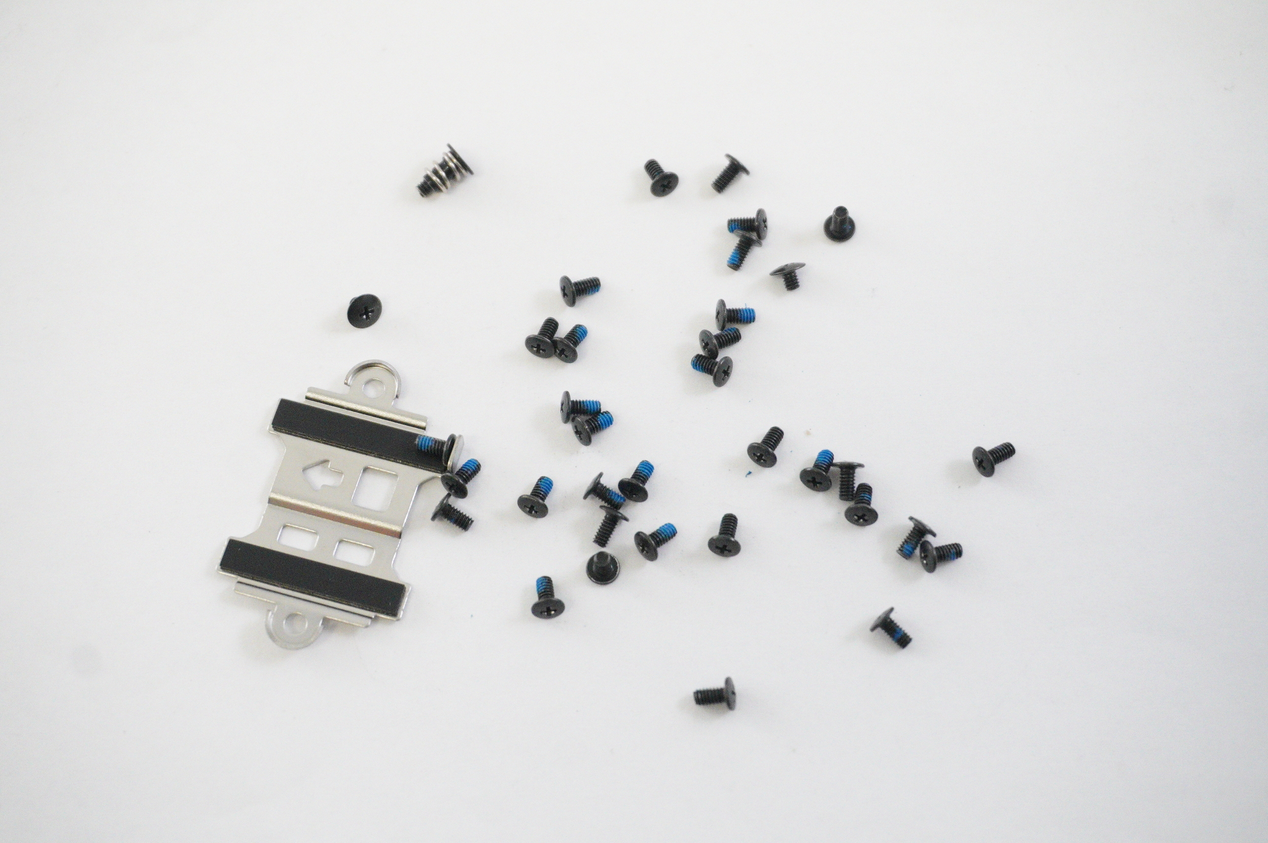 CPS-98233 Samsung Screws Kit NP960XGL-XG2US