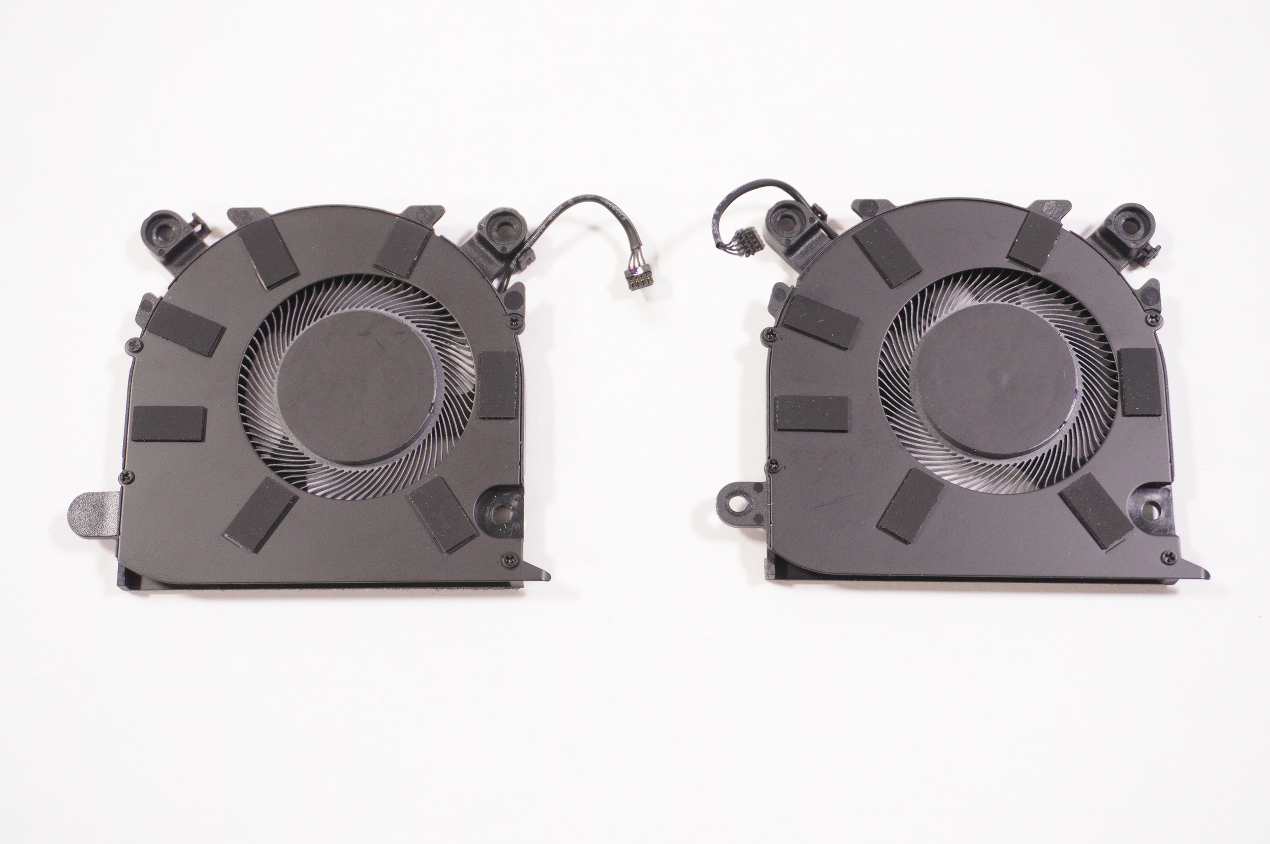 DC28000MEV0 Lenovo System Fan 83ED L & R 83ED0001US