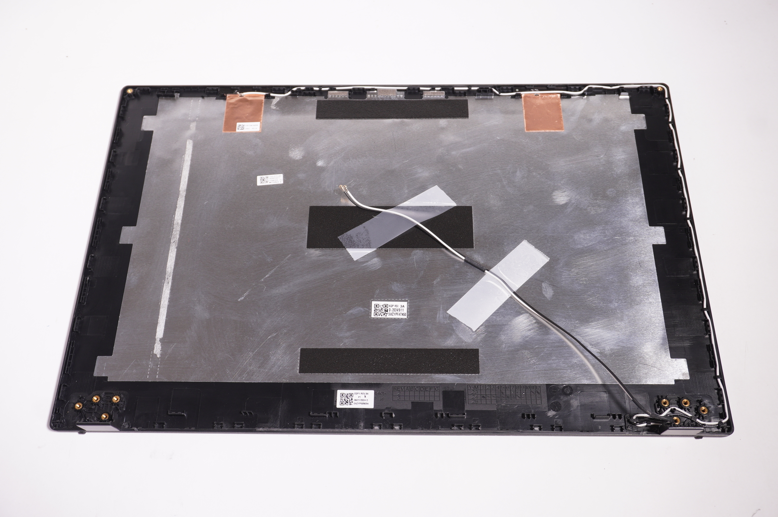 EAZYP00503A Acer LCD Back Cover W/Antenna Black ANV15-41-R2Y3