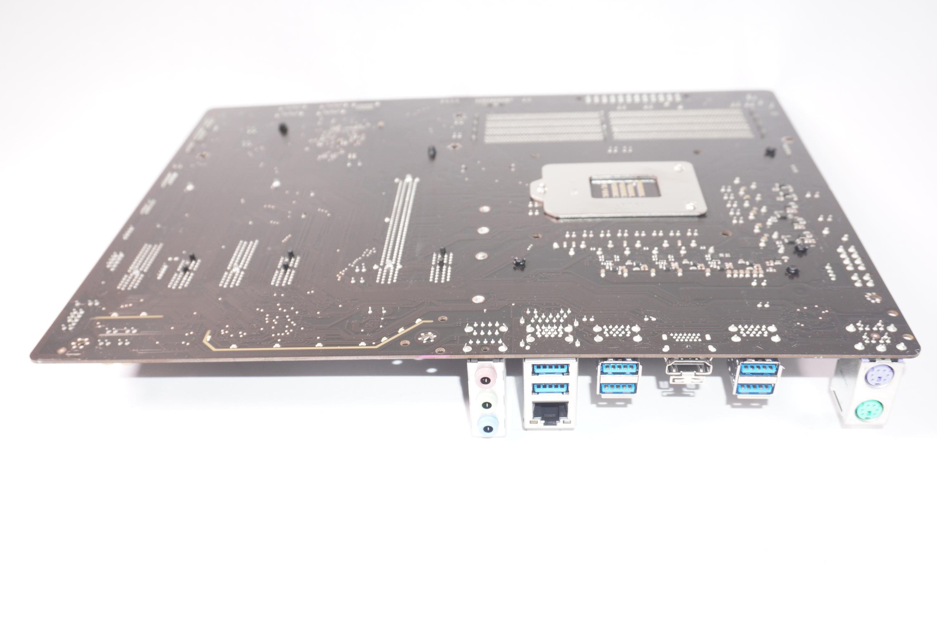 GIGABYTE-Z390-UD  Intel LGA Gaming Desktop Motherboard No I/O Plate