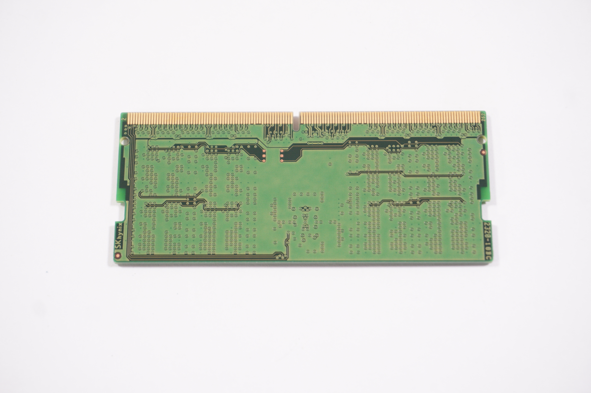 HMCG78AGBSA95N Hynix 16GB 1RX8 PC5-5600B-SA0 SO-DIMM MEMORY