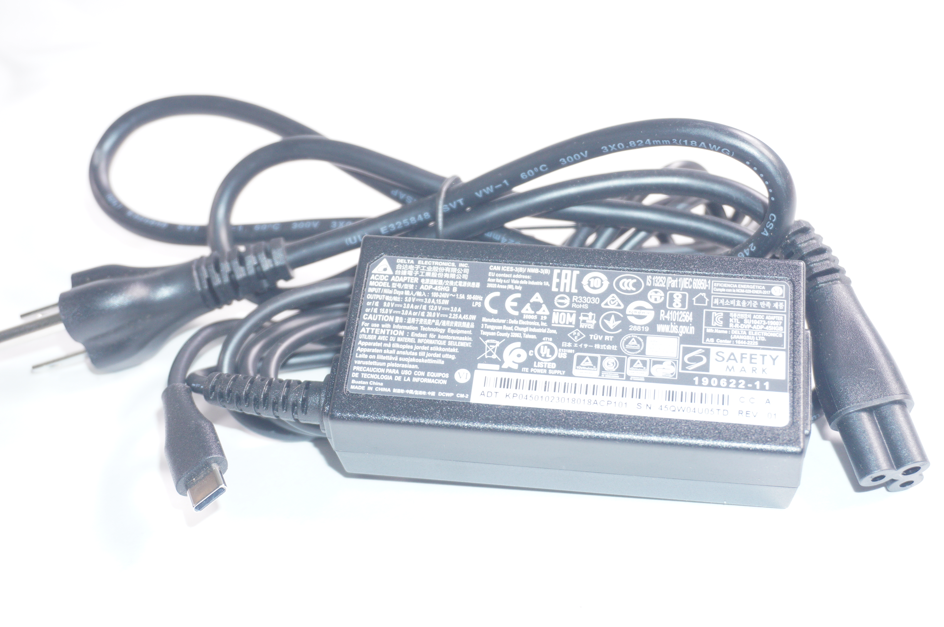 KP.04501.023 Acer  45W 15.0V 3.0 A Ac Adapter NX.GV2AA.002 CP311-1H-C1FS-US